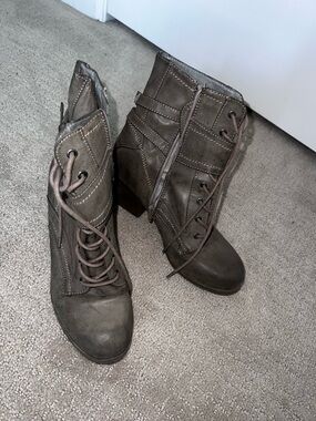 G by Guess Lace-Up Ankle Boots in Dark Brown